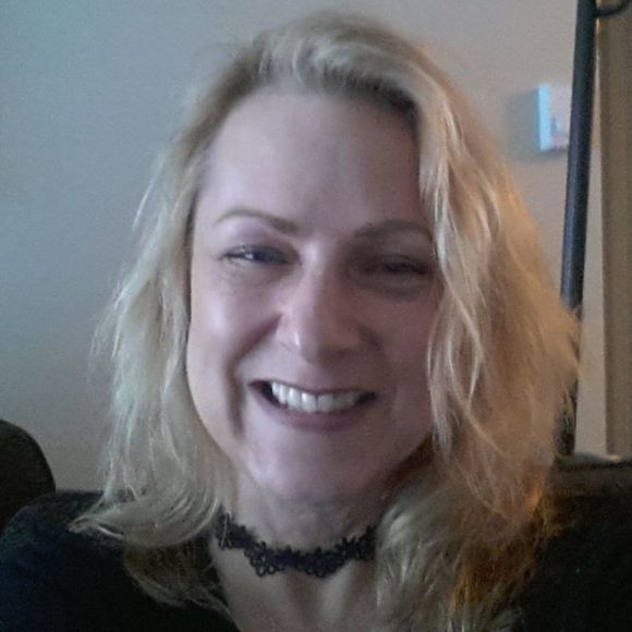 Meet your Posher, April - Picture 1 of 1